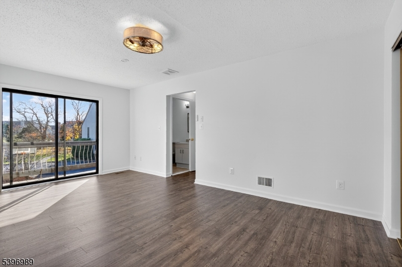 Whitehall Manor - Residential