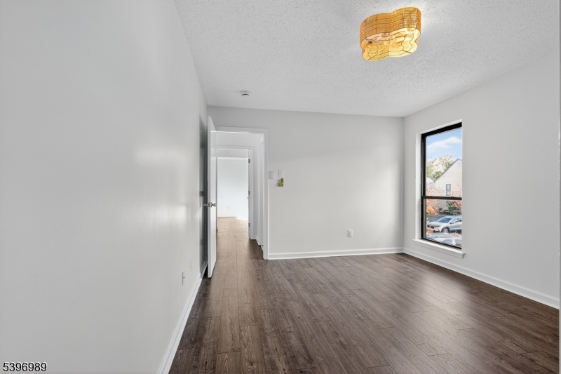 Whitehall Manor - Residential