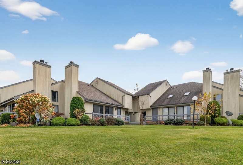 Whitehall Manor - Residential