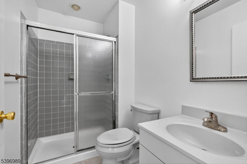 Whitehall Manor - Residential