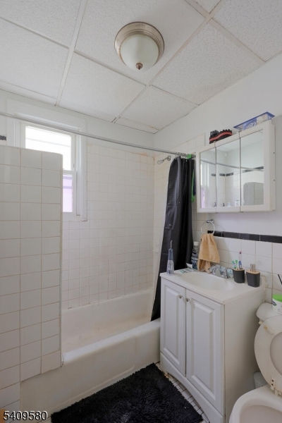 Six Family South Newark - Commercial Sale