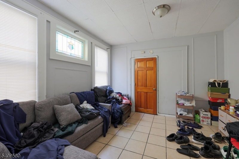 Six Family South Newark - Commercial Sale