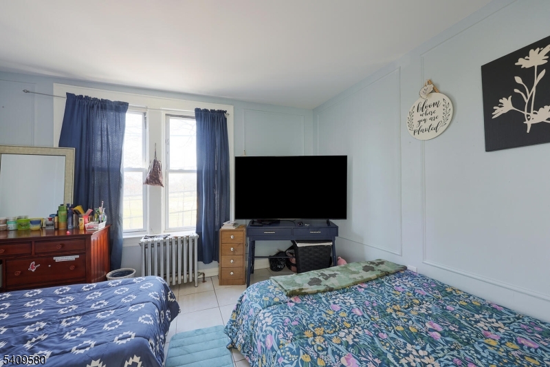 Six Family South Newark - Commercial Sale