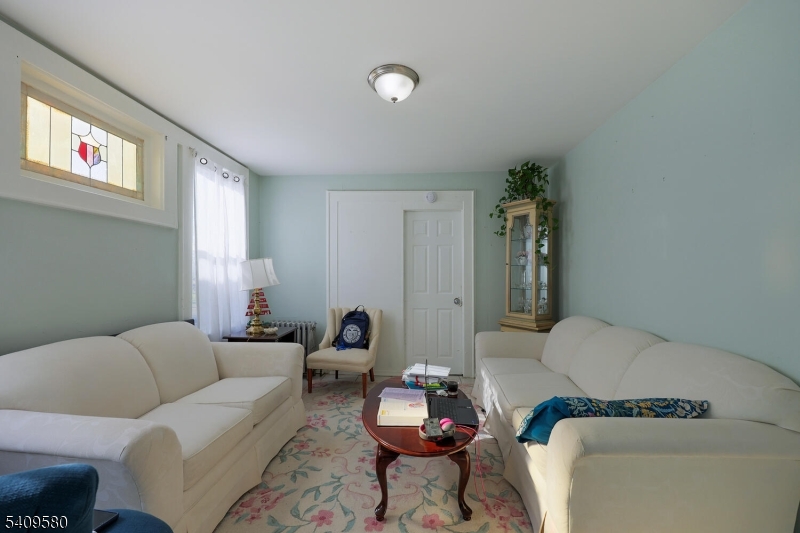 Six Family South Newark - Commercial Sale