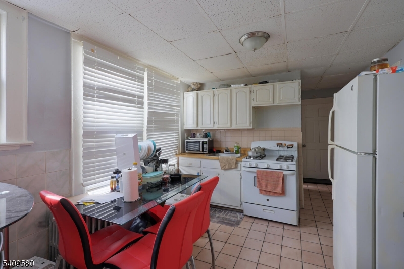 Six Family South Newark - Commercial Sale