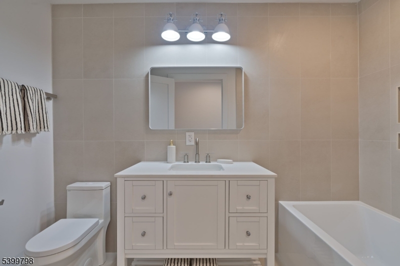 Avon Lakeview Townhomes - Residential