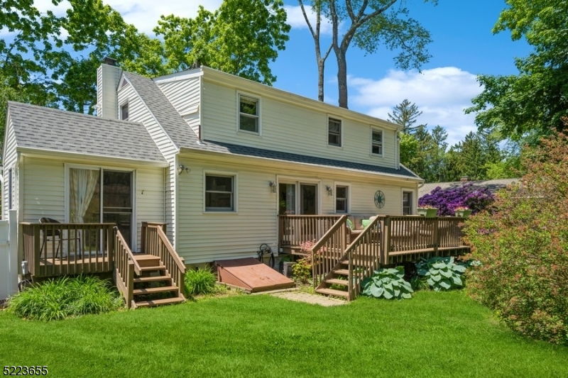 SAGINAW LAKE - Residential