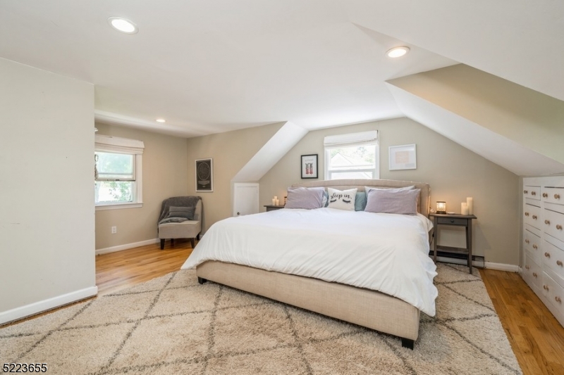 SAGINAW LAKE - Residential