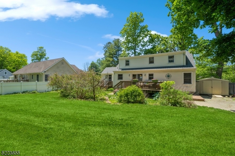 SAGINAW LAKE - Residential