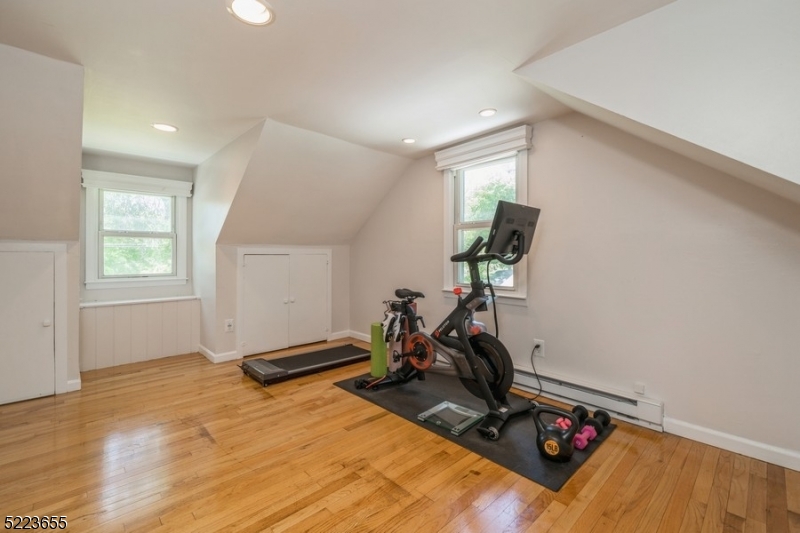 SAGINAW LAKE - Residential