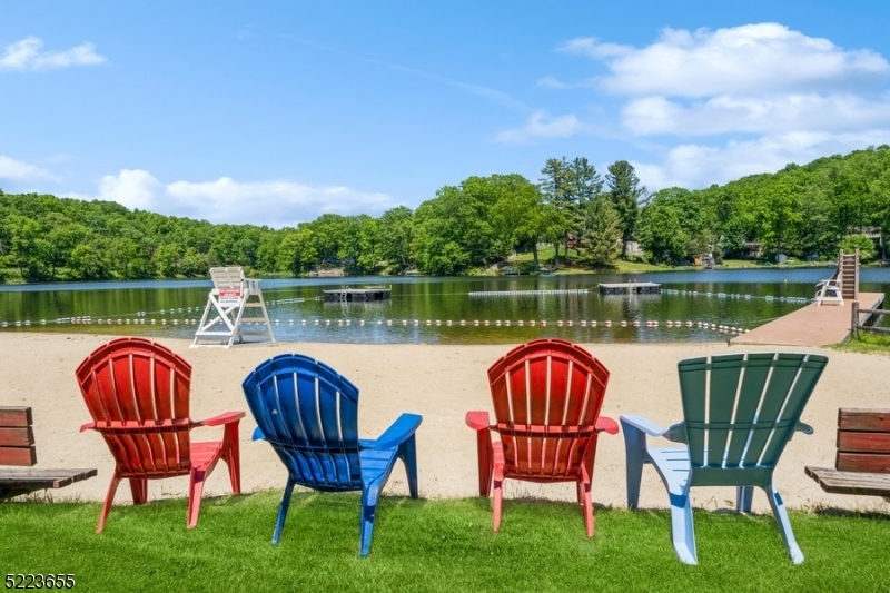 SAGINAW LAKE - Residential