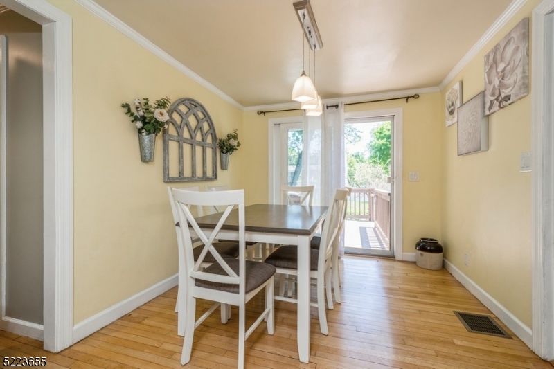 SAGINAW LAKE - Residential