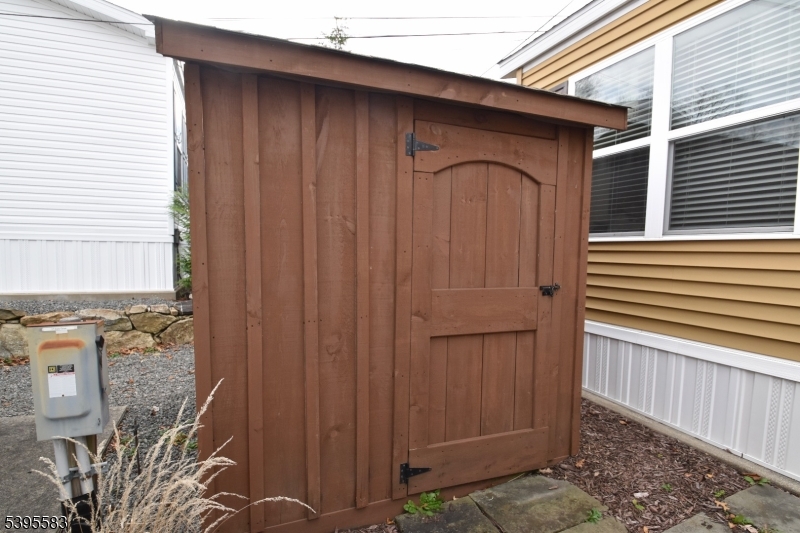 OAK RIDGE SENIOR COMMUNITY - Residential