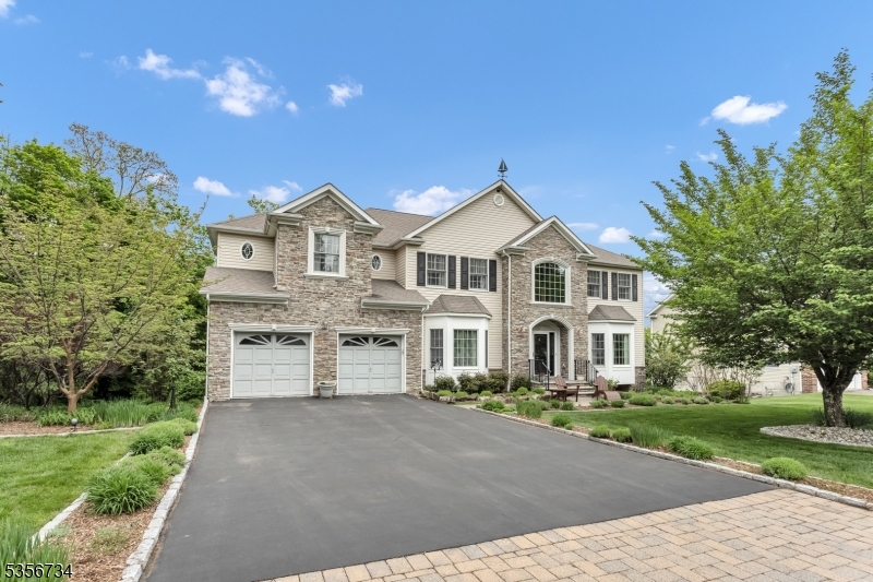 6 Magestro Ct
