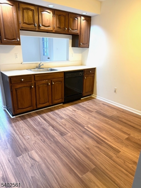 Foxwood Condominium - Residential Lease