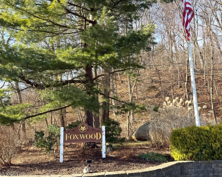 Foxwood Condominium - Residential Lease