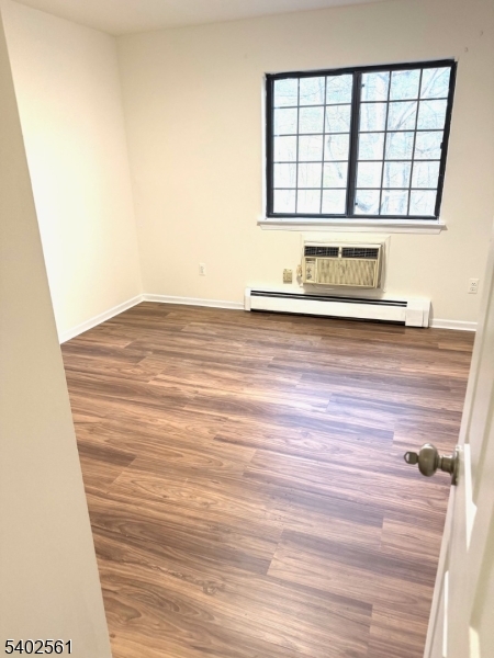 Foxwood Condominium - Residential Lease