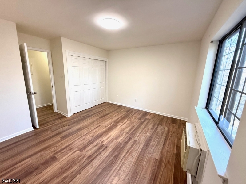 Foxwood Condominium - Residential Lease