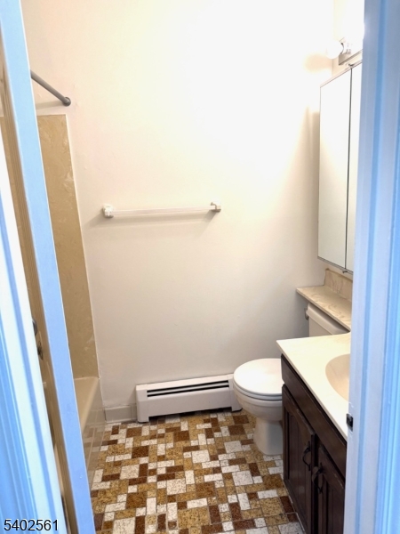 Foxwood Condominium - Residential Lease