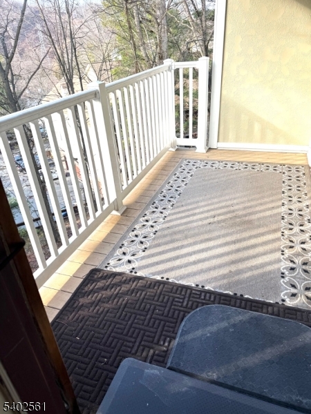 Foxwood Condominium - Residential Lease