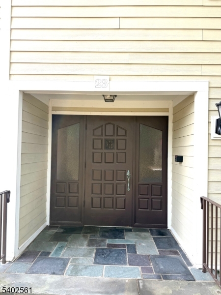 Foxwood Condominium - Residential Lease