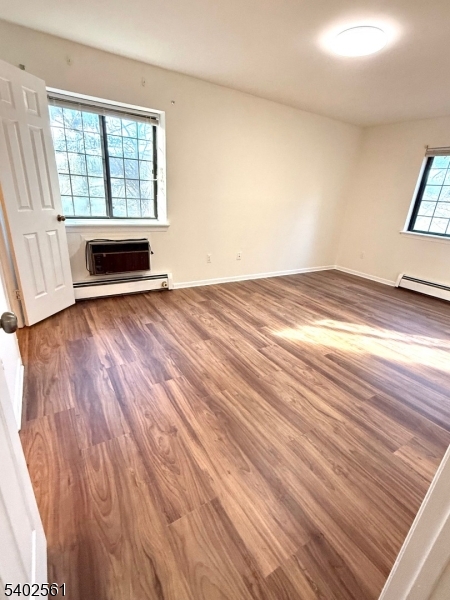 Foxwood Condominium - Residential Lease