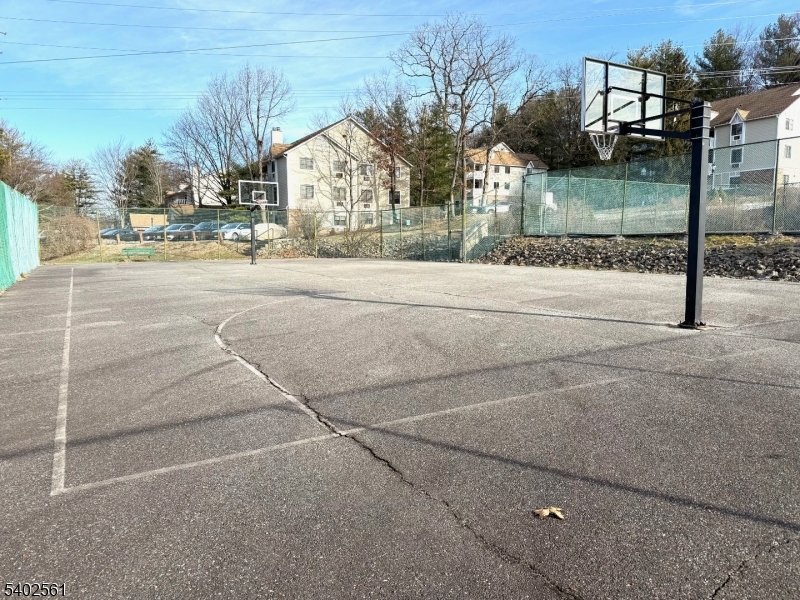 Foxwood Condominium - Residential Lease