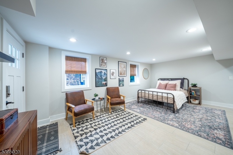 Forest Avenue - Residential