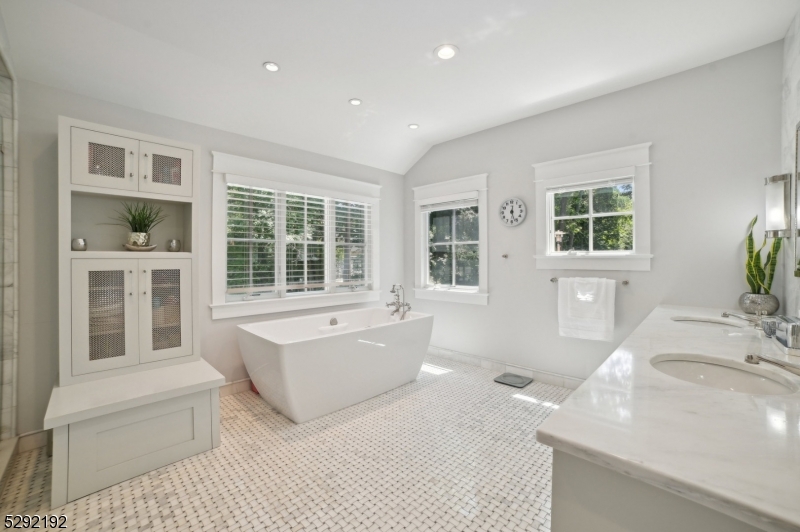 Rolling Hill - Residential