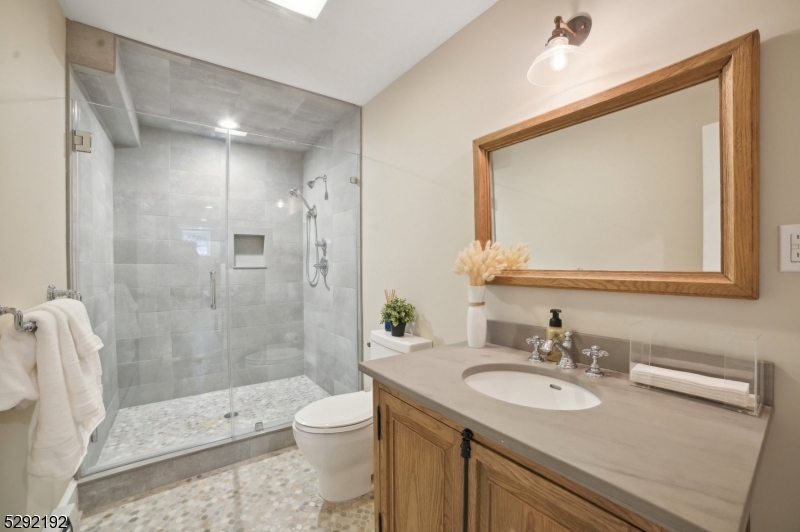 Rolling Hill - Residential