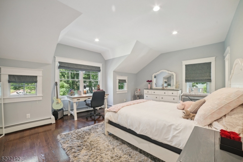 Rolling Hill - Residential