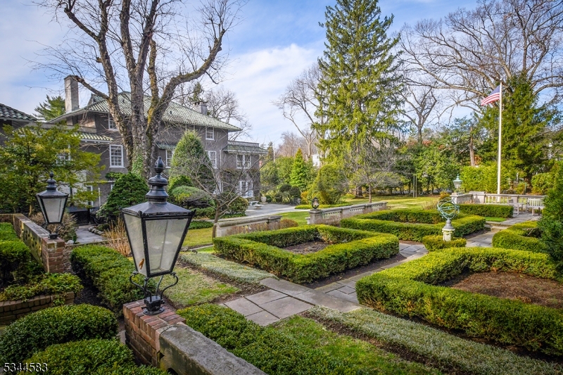 Short Hills - Residential