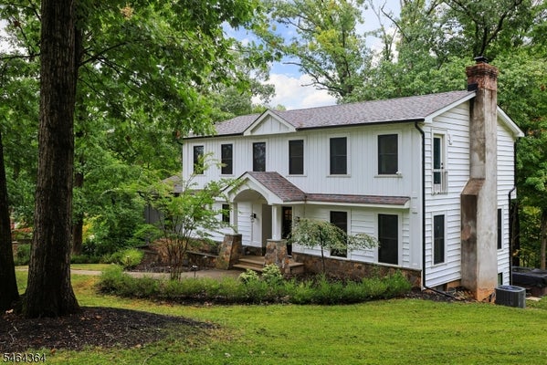 1286 HICKORY DR, BASKING RIDGE, NJ 07920 - Image b08b935ff0c19b96f94fda694b6d0d65/1659650464