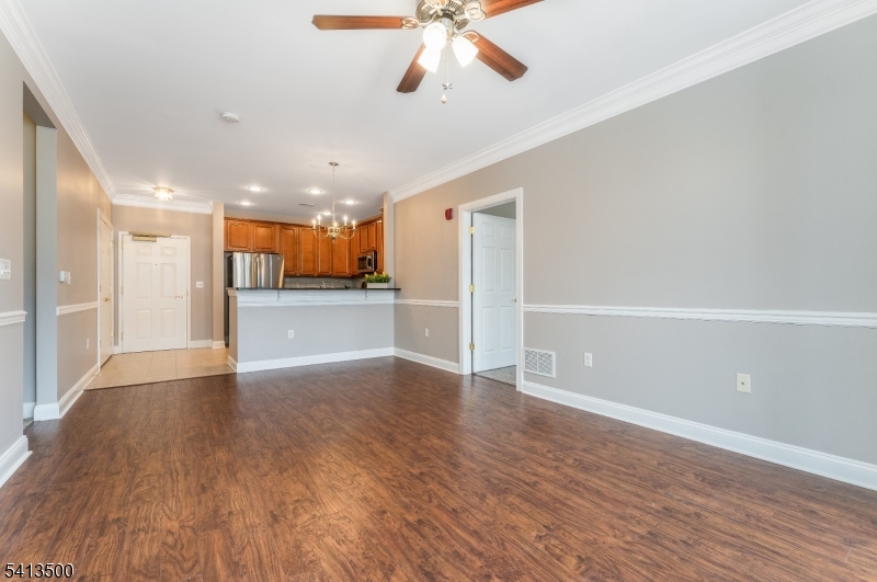 Four Seasons - Residential