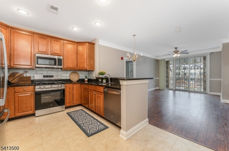 Four Seasons - Residential