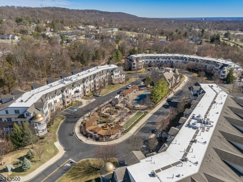 Four Seasons - Residential