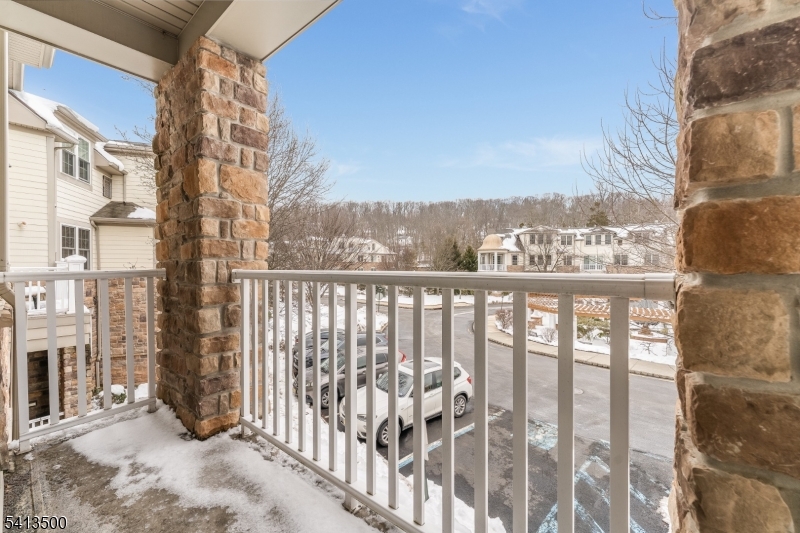 Four Seasons - Residential