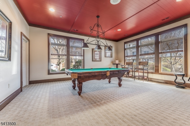 Four Seasons - Residential