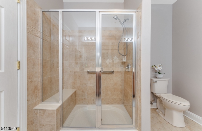 Four Seasons - Residential