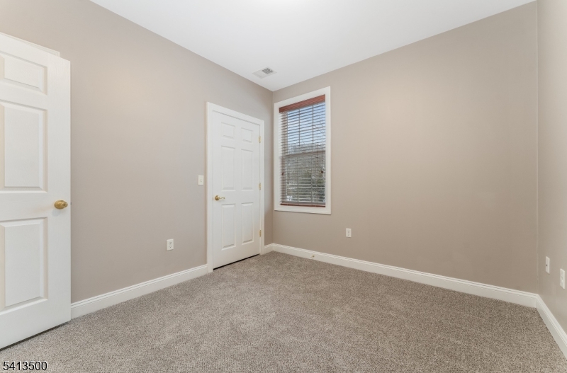 Four Seasons - Residential