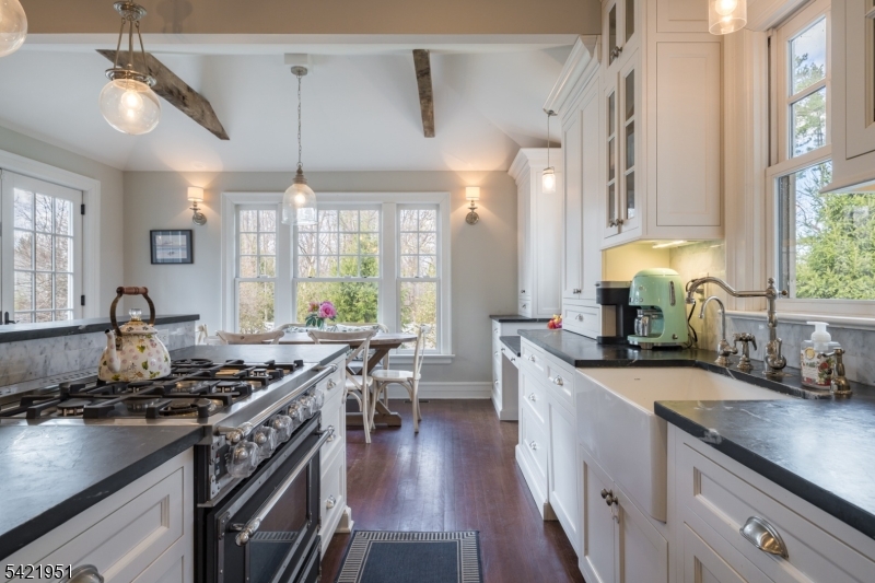 Washington's Headquarters - Residential