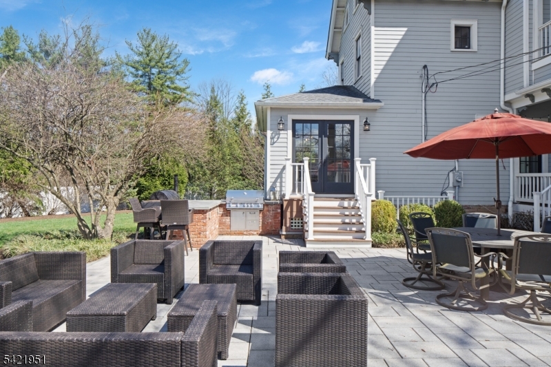 Washington's Headquarters - Residential