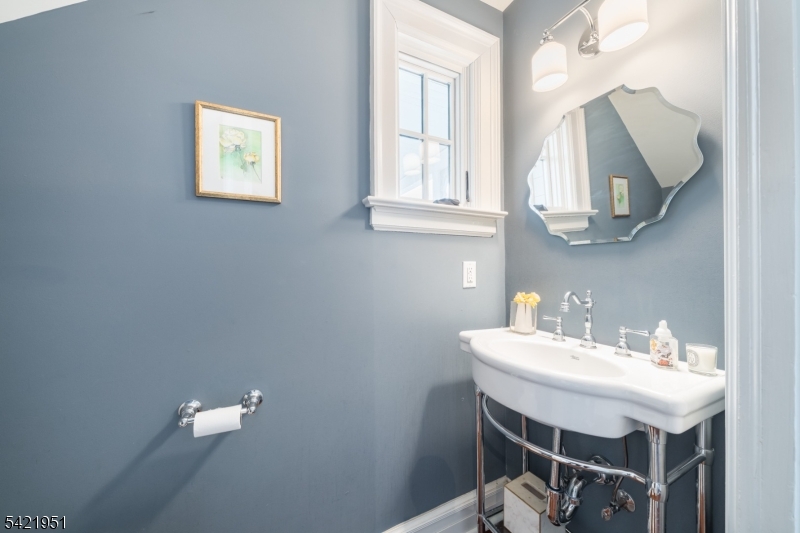 Washington's Headquarters - Residential