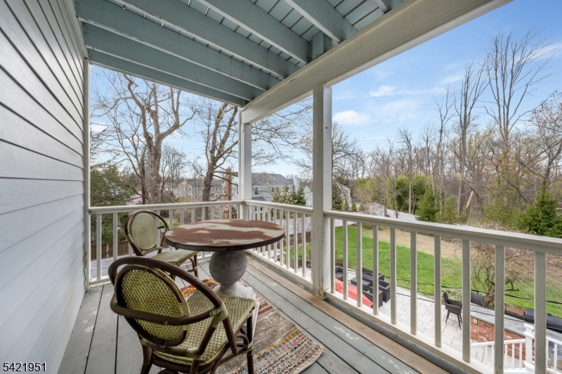 Washington's Headquarters - Residential