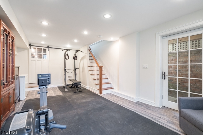 Washington's Headquarters - Residential