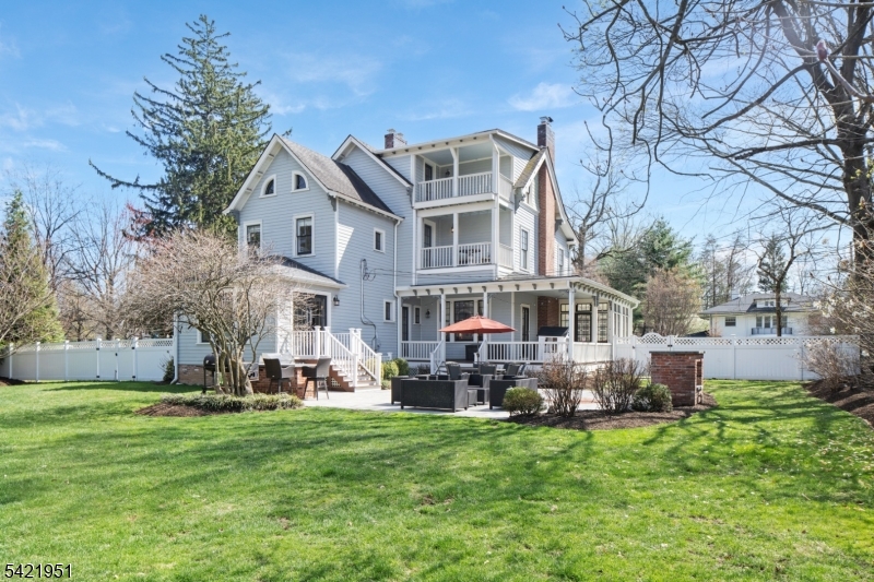 Washington's Headquarters - Residential