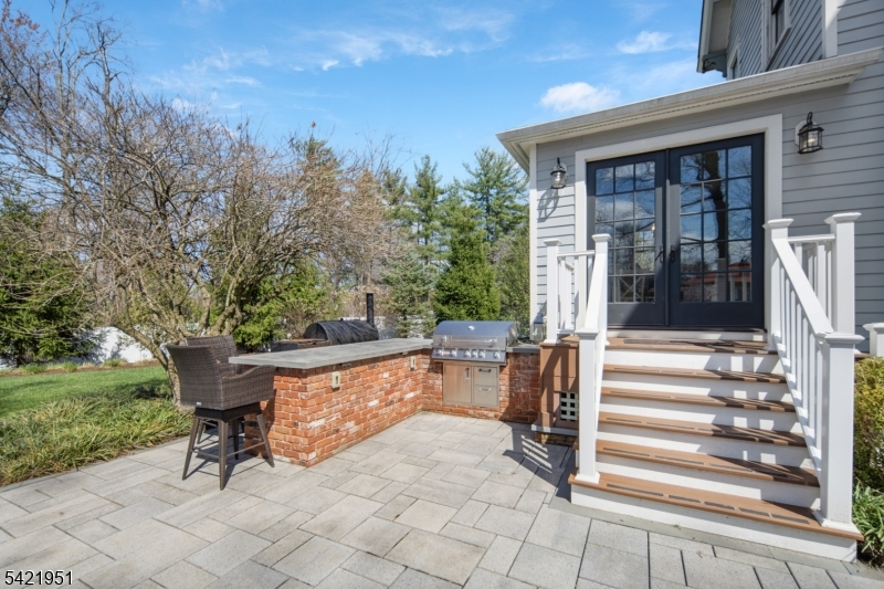 Washington's Headquarters - Residential