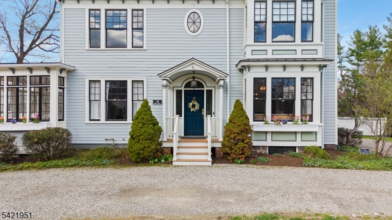 Washington's Headquarters - Residential