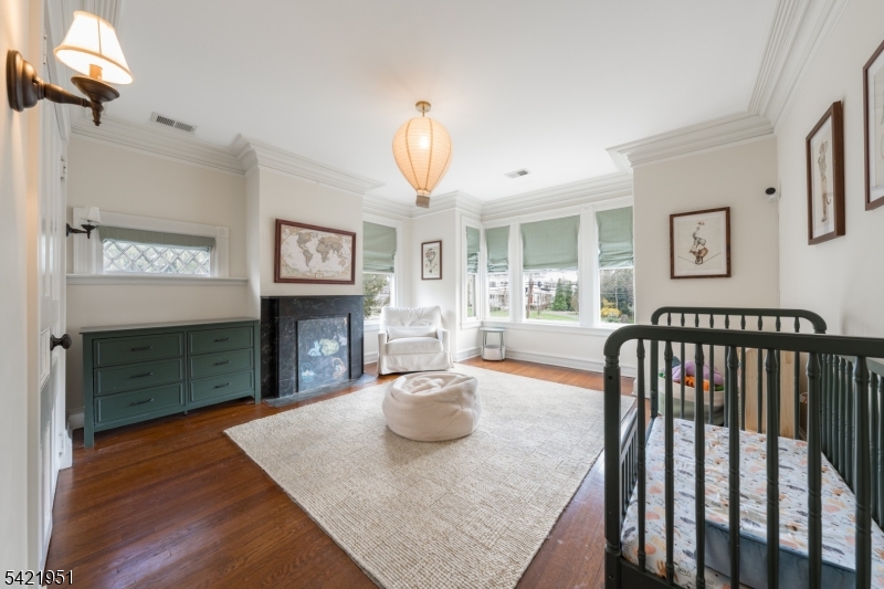 Washington's Headquarters - Residential