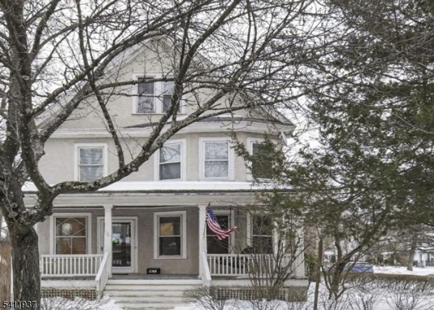 Enjoy the small town with quaint fall vibes in Summit NJ. Local attractions includeReeves-Reed Arboretum and Westfield Festifall. This home shows it was built in1918, and it awaits the new owner to roll up their sleeves and put on theirdesigner touches. Buyers to inspect and check City, County, Zoning, Tax, and otherrecords to their satisfaction prior to bidding. AS-IS SALE property. Buyerresponsible for C/O if applicable. Visual inspection report is available.